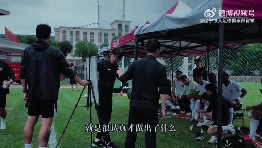 教学赛辽宁铁人3-1胜大连鲲城，姆本扎安以恩热菲尼奥分别破门