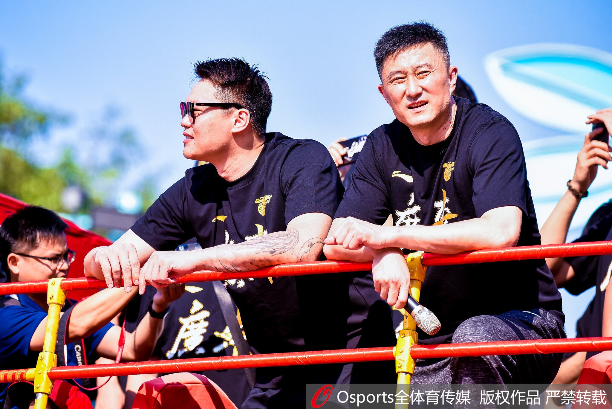 广东宏远人事地震:朱芳雨辞职杜锋卸任,投资人不满八强战绩 广东宏远人事地震:朱芳雨辞职杜锋卸任,投资人不满八强战绩
