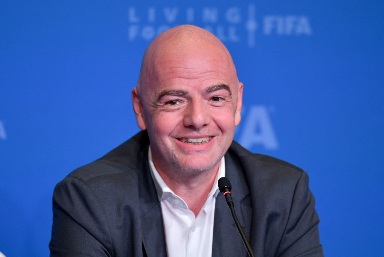因凡蒂诺瞄准NFL总裁6400万年薪：FIFA出售世界杯股份真相