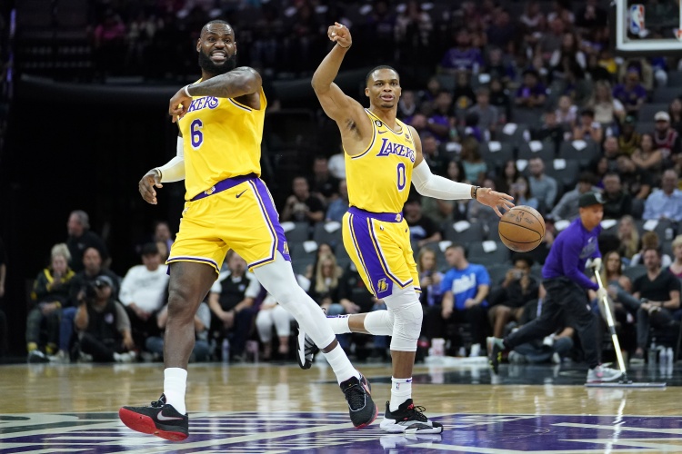 威少宣布退役结束18年NBA生涯 历史仅三人完成对阵30队三双