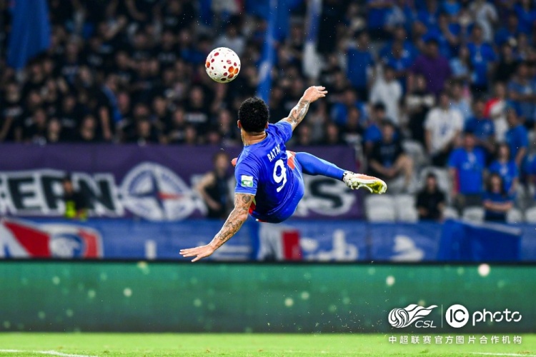 高天意百场传射 申花主场4-1逆转河南 高天意百场传射 申花主场4-1逆转河南