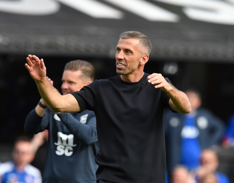 伊镇主帅：被曼联进的前两球很不走运 两轮拿3分的开局不错