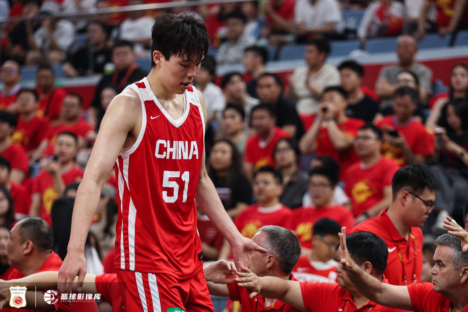 体坛周报：终于又吃到NBA球员红利！中国男篮开启杨瀚森时代