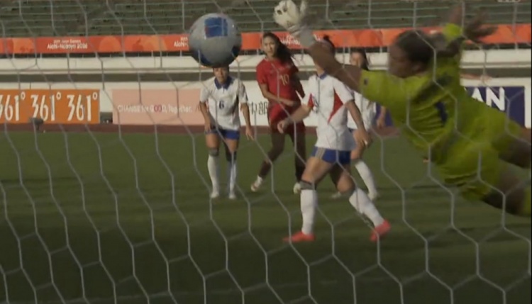 半场-中国女足2-0菲律宾女足 王妍雯双响张睿献助攻张琳艳伤退 半场-中国女足2-0菲律宾女足 王妍雯双响张睿献助攻张琳艳伤退